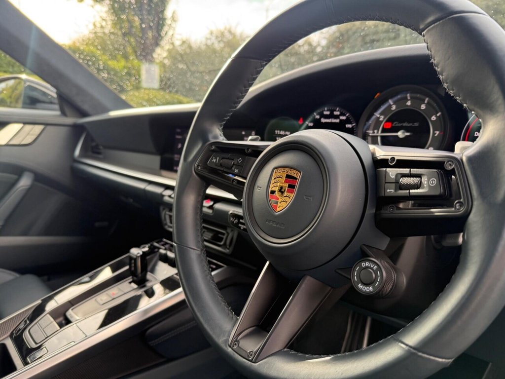 Used Porsche 911 2020 for sale - 76491251: Photo 14