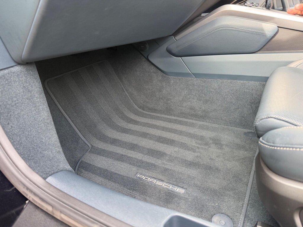 Used Porsche 911 2020 for sale - 76491251: Photo 18