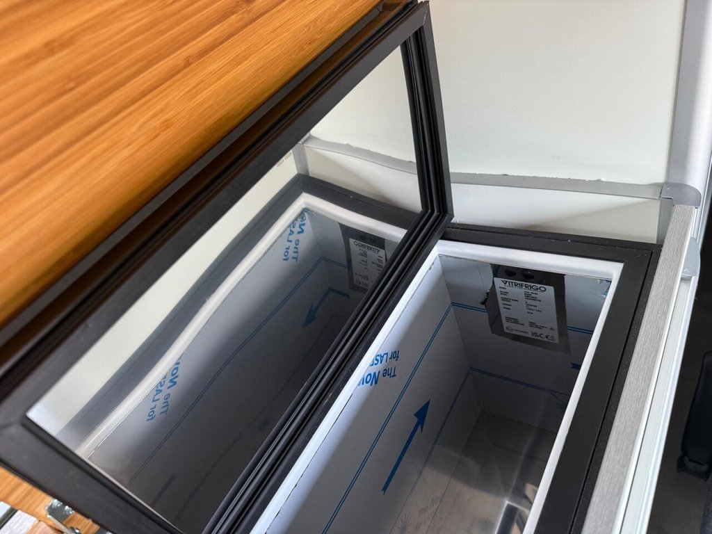 Used Volkswagen Transporter 2022 for sale - 76491249: Photo 16