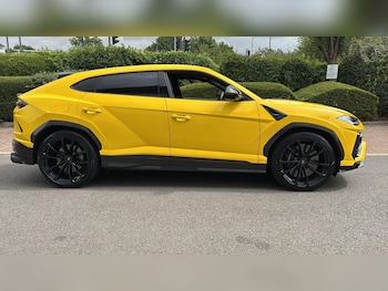 Used Lamborghini Urus 2021 for sale - 76491260: Photo