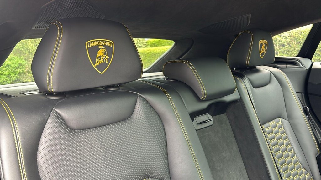 Used Lamborghini Urus 2021 for sale - 76491260: Photo 32