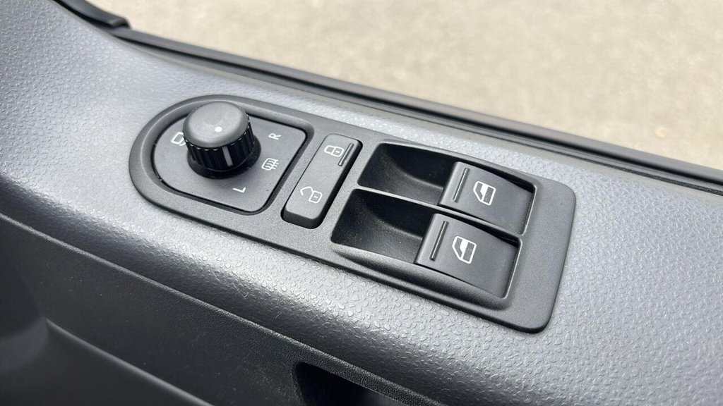 Used Volkswagen Caravelle 2013 for sale - 76491252: Photo 19