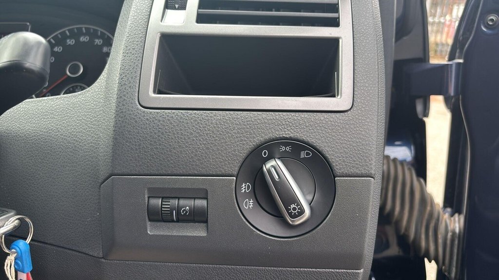 Used Volkswagen Caravelle 2013 for sale - 76491252: Photo 24