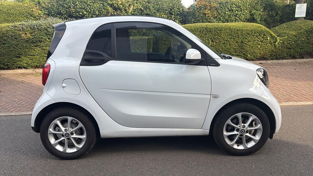Used smart fortwo 2019 for sale - 76632319: Photo 10
