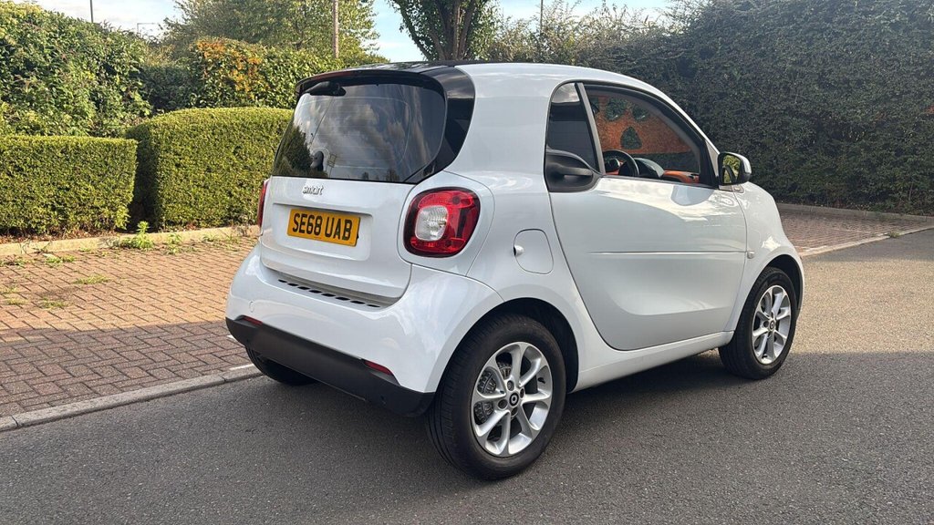 Used smart fortwo 2019 for sale - 76632319: Photo 11