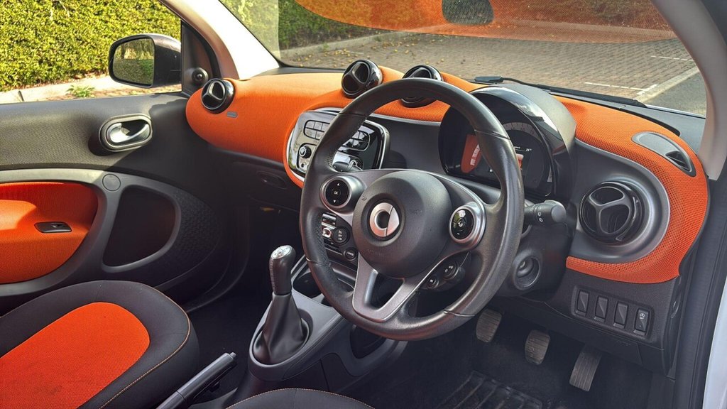 Used smart fortwo 2019 for sale - 76632319: Photo 15