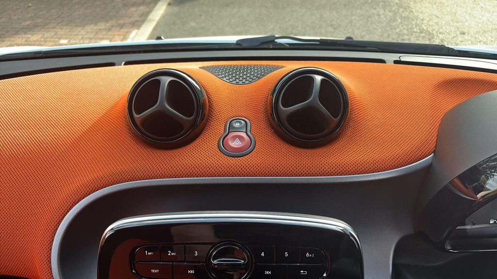 Used smart fortwo 2019 for sale - 76632319: Photo 18