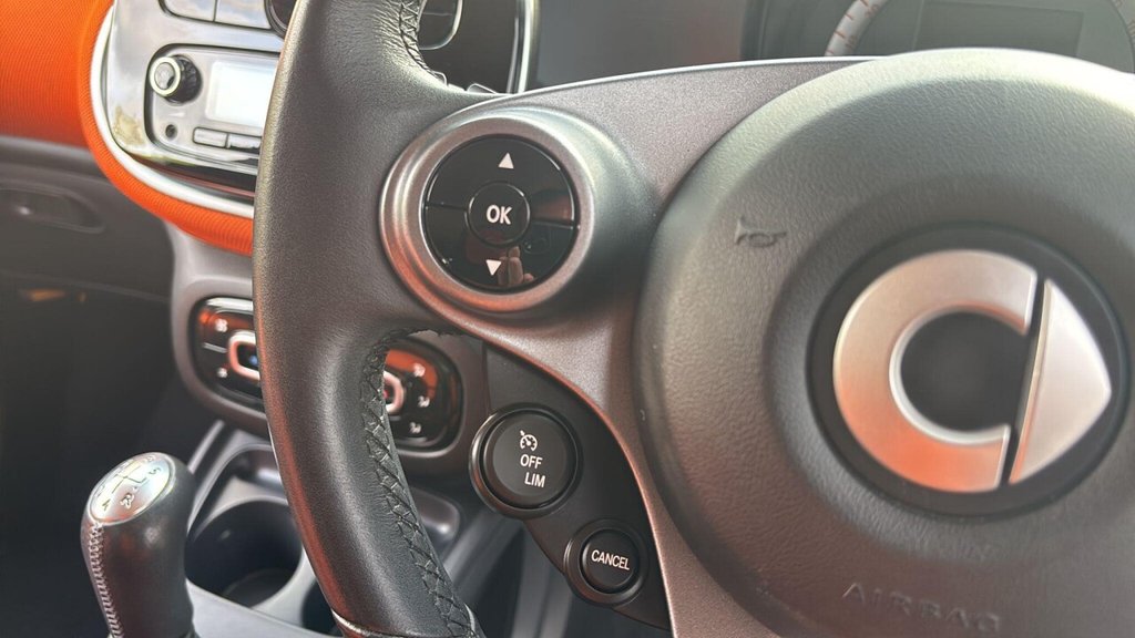 Used smart fortwo 2019 for sale - 76632319: Photo 19