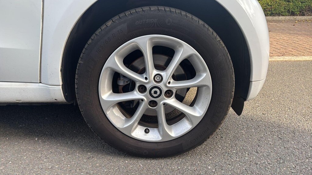 Used smart fortwo 2019 for sale - 76632319: Photo 25