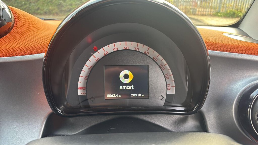 Used smart fortwo 2019 for sale - 76632319: Photo 28