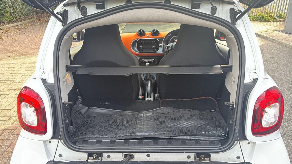 Used smart fortwo 2019 for sale - 76632319: Photo 29