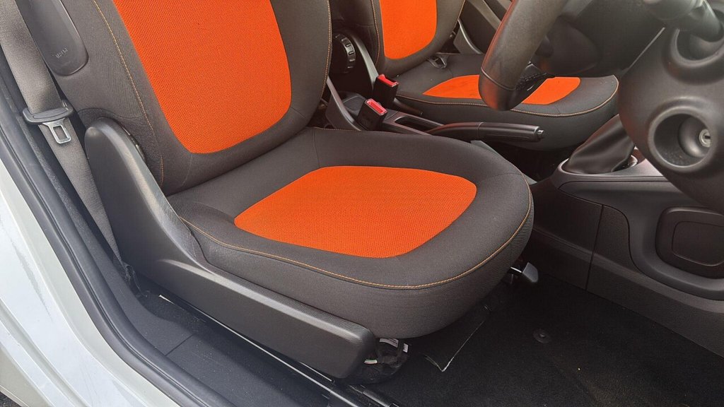 Used smart fortwo 2019 for sale - 76632319: Photo 36