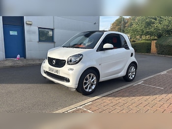 Used smart fortwo 2019 for sale - 76632319: Photo