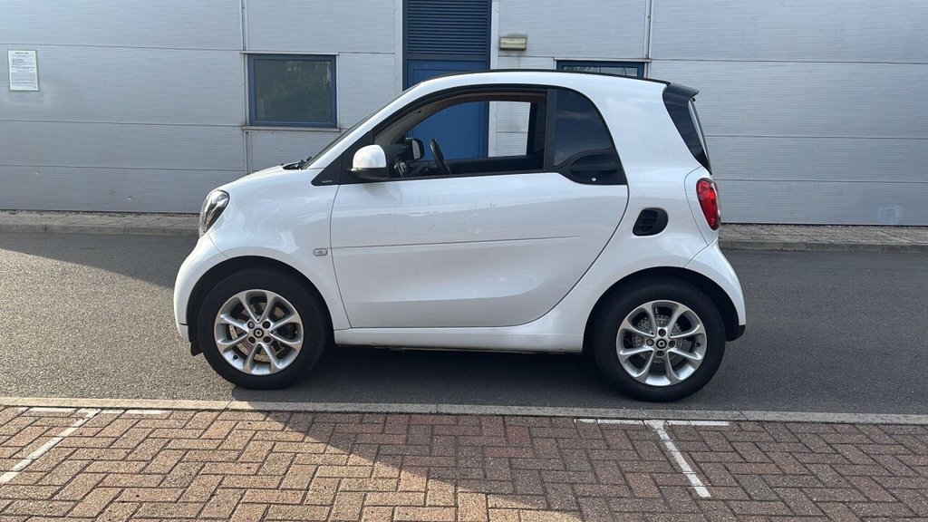 Used smart fortwo 2019 for sale - 76632319: Photo 6