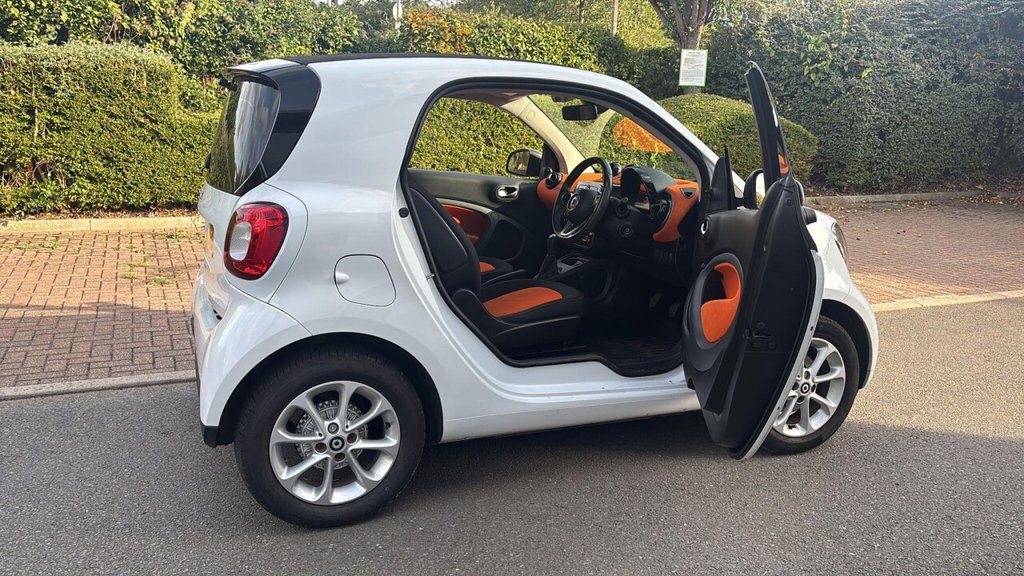 Used smart fortwo 2019 for sale - 76632319: Photo 8