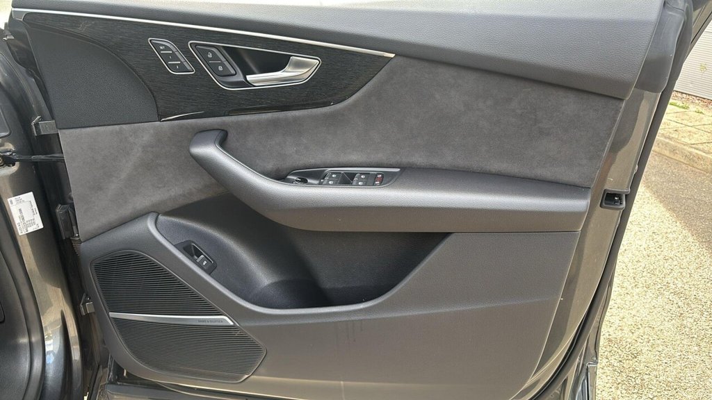 Used Audi Q8 2022 for sale - 76491255: Photo 12