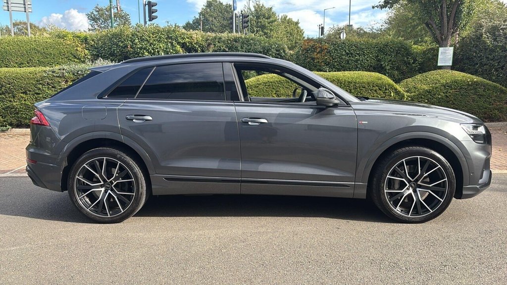 Used Audi Q8 2022 for sale - 76491255: Photo 2