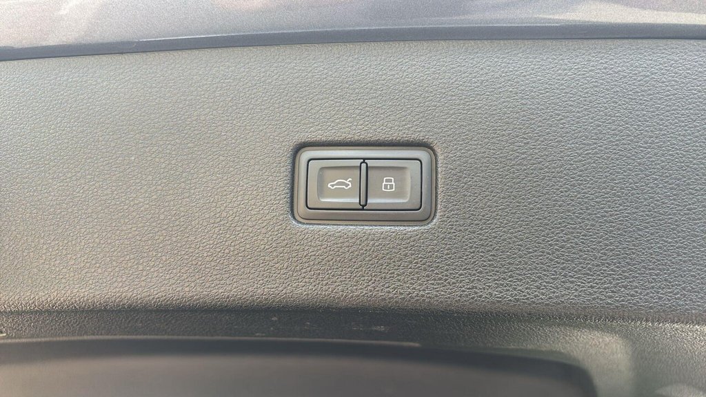 Used Audi Q8 2022 for sale - 76491255: Photo 30