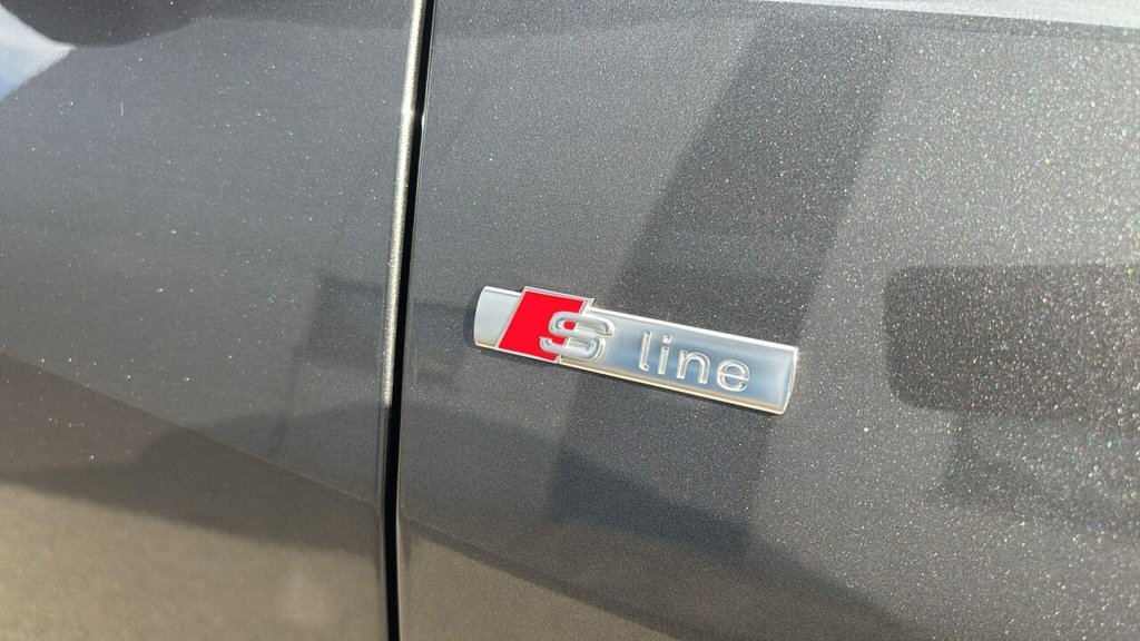 Used Audi Q8 2022 for sale - 76491255: Photo 31