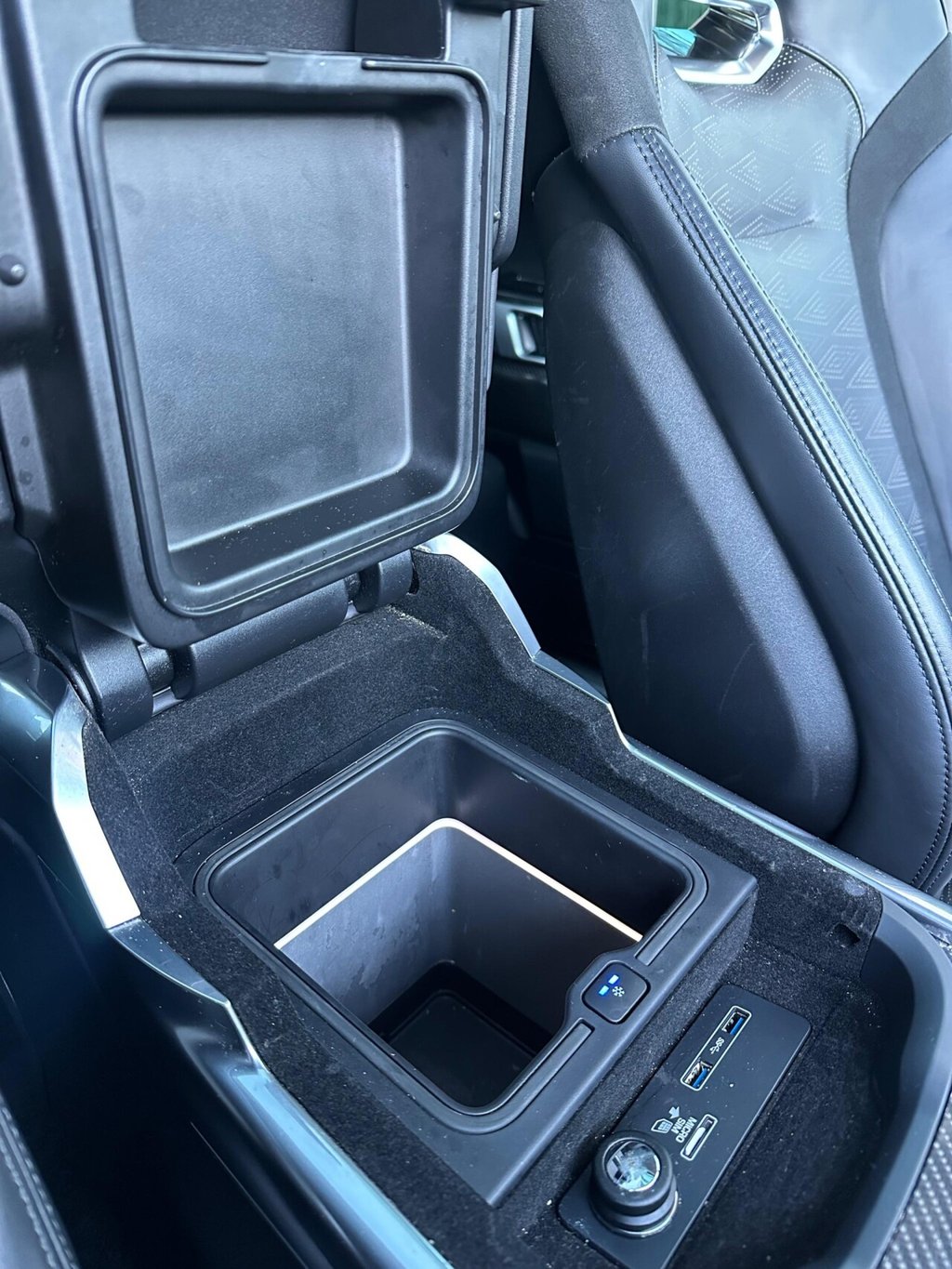 Used Land Rover Range Rover Sport 2018 for sale - 76491259: Photo 32