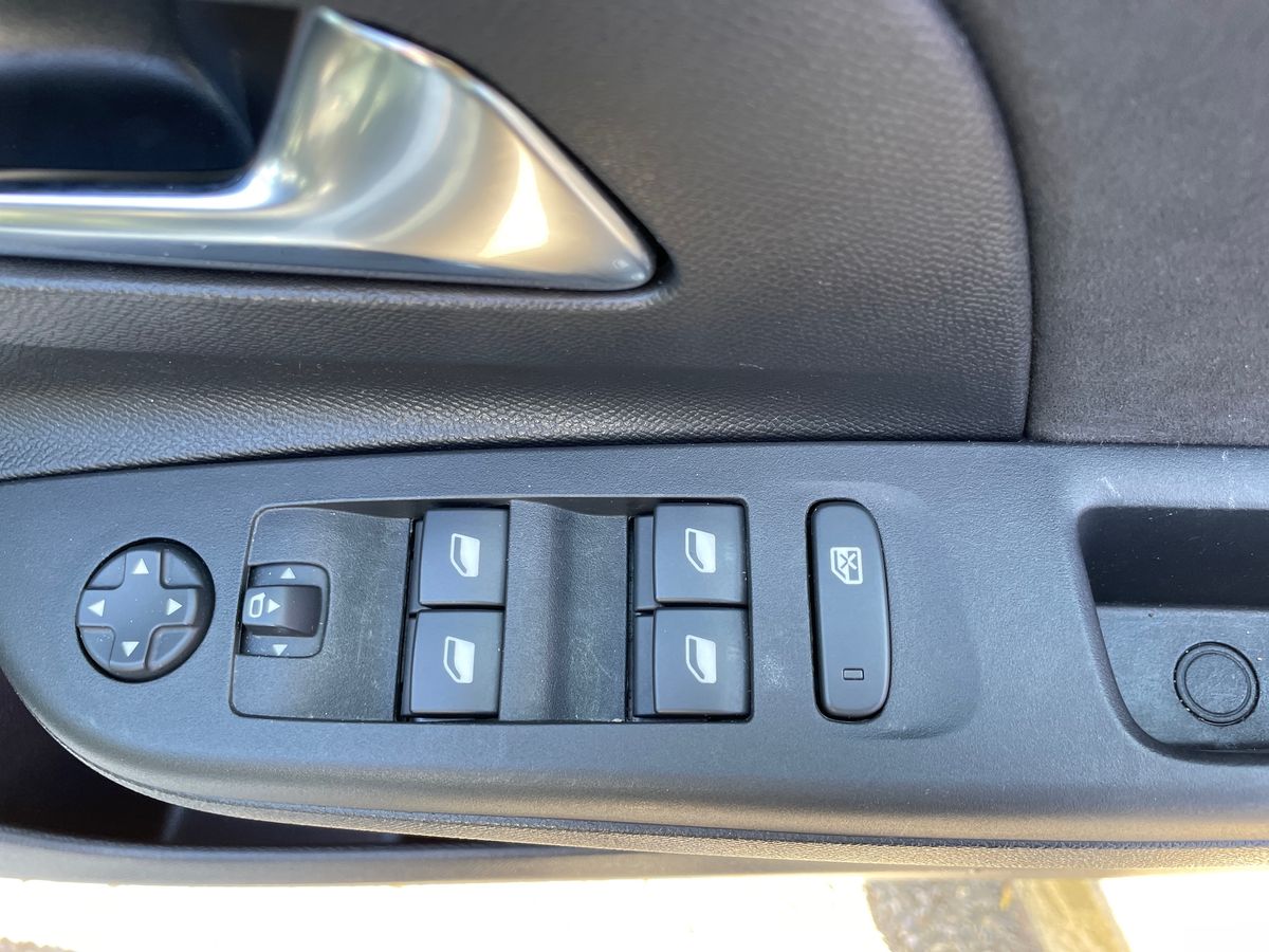 Used Vauxhall Corsa 2024 for sale - 77978986: Photo 20