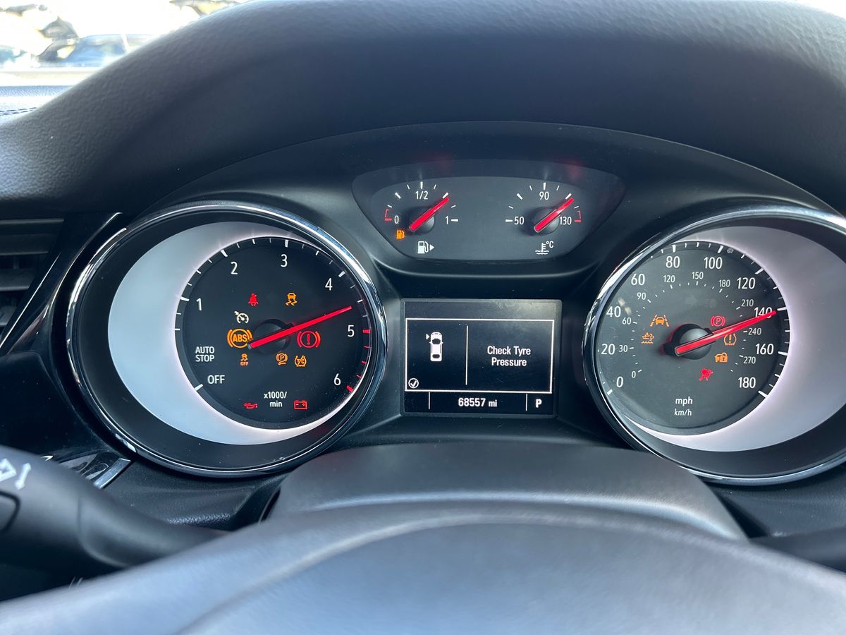 Used Vauxhall Insignia 2019 for sale - 77893983: Photo 14