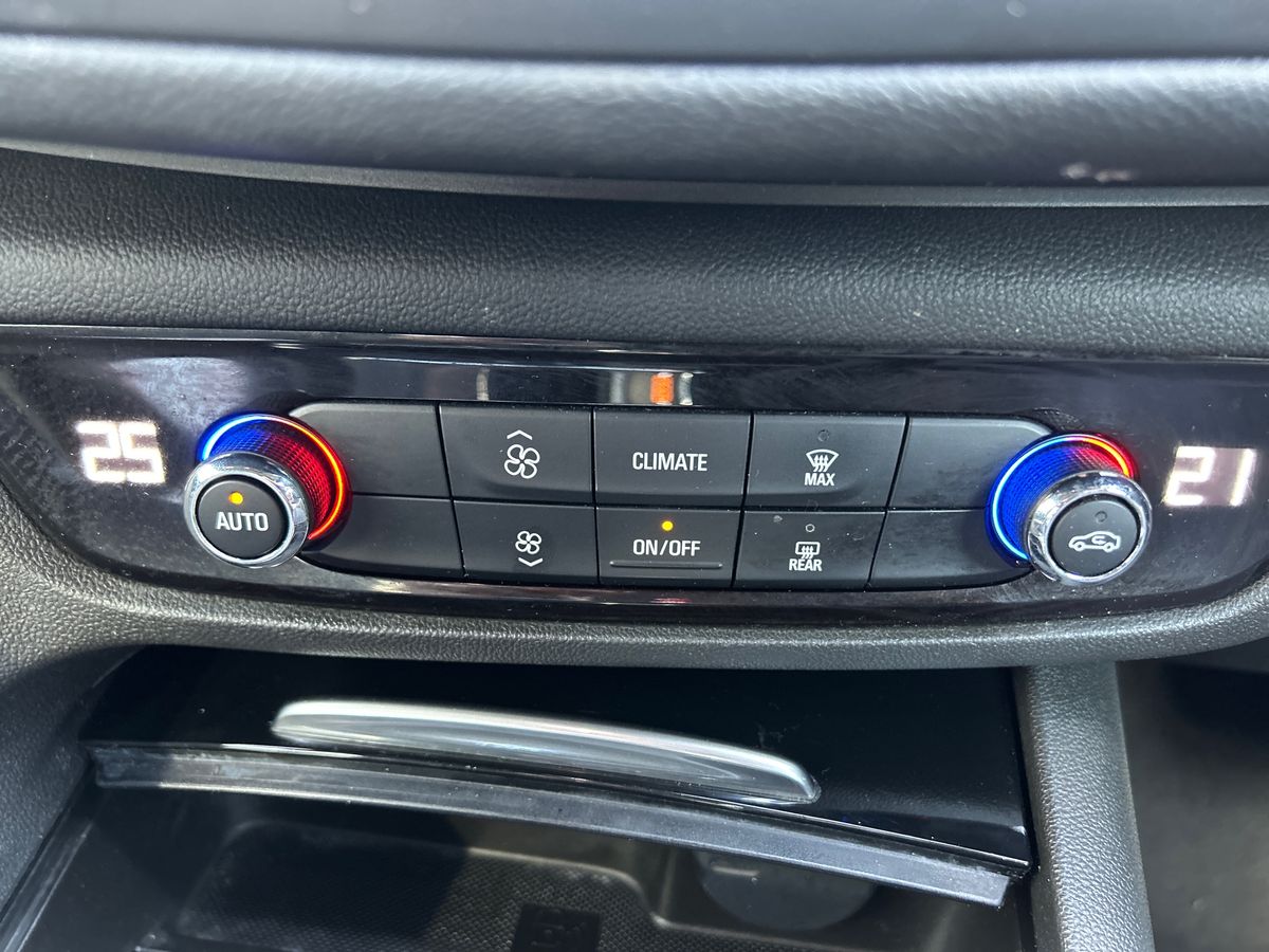 Used Vauxhall Insignia 2019 for sale - 77893983: Photo 18