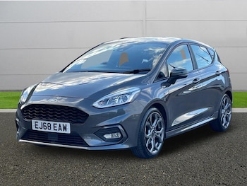 Used Ford Fiesta 2018 for sale - 77755543: Photo