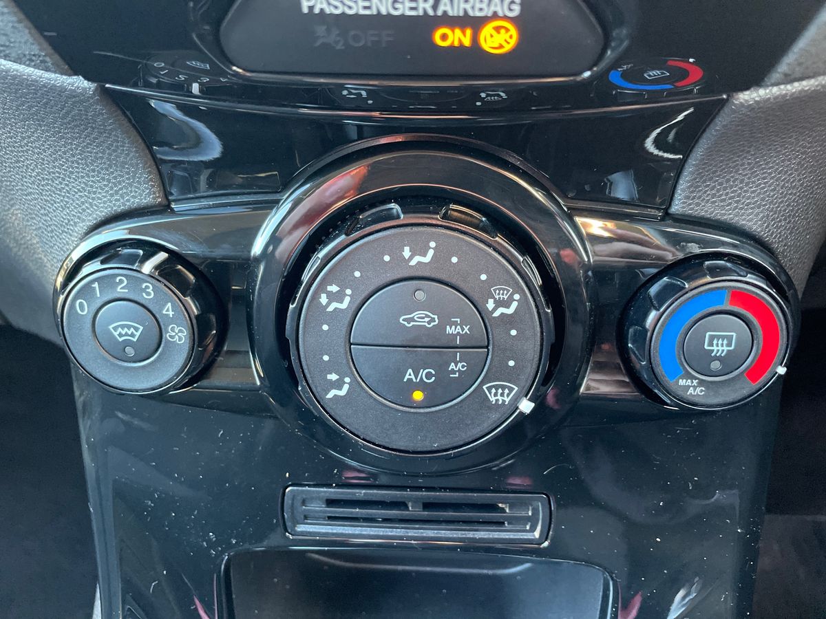 Used Ford Fiesta 2015 for sale - 77010234: Photo 18