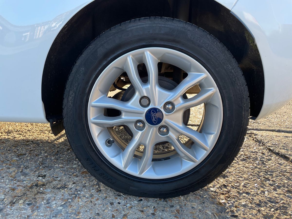 Used Ford Fiesta 2015 for sale - 77010234: Photo 9