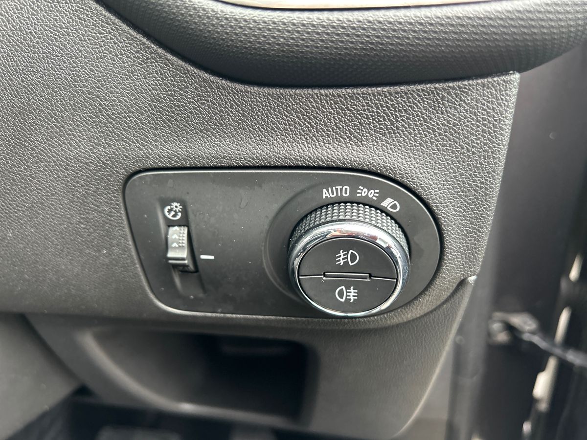 Used Vauxhall Crossland 2021 for sale - 78137019: Photo 24