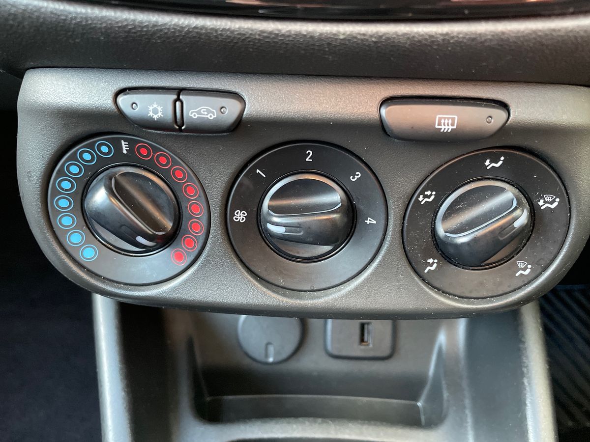 Used Vauxhall Corsa 2016 for sale - 77002801: Photo 18