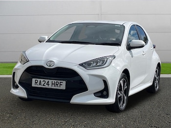 Used Toyota Yaris 2024 for sale - 78941517: Photo