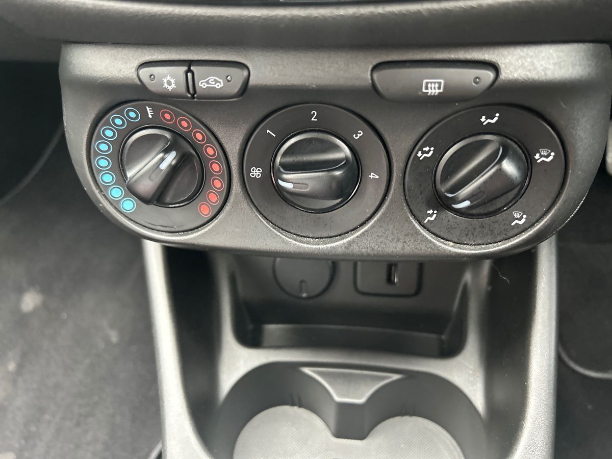 Used Vauxhall Corsa 2018 for sale - 78137078: Photo 18