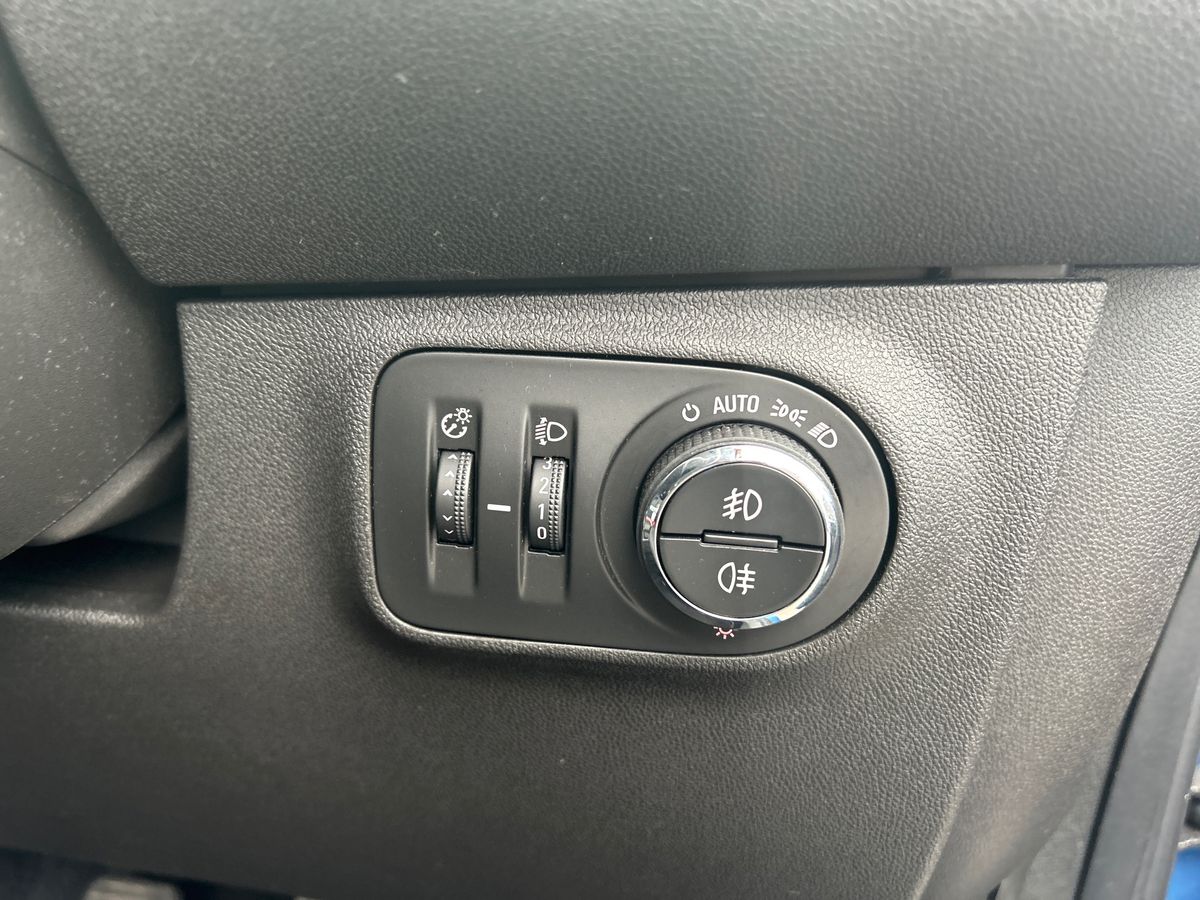 Used Vauxhall Corsa 2018 for sale - 78137078: Photo 23