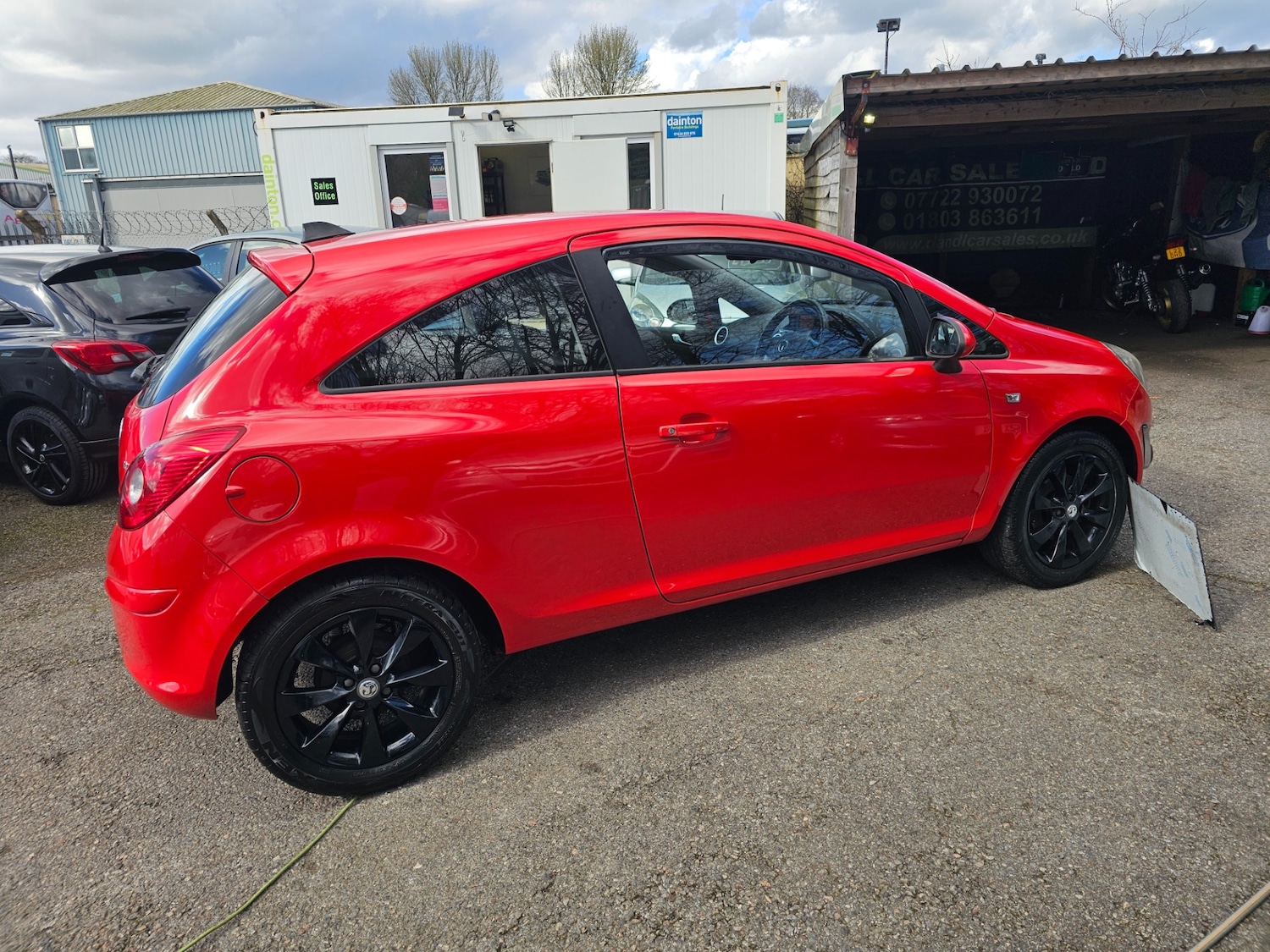 Used Vauxhall Corsa 2014 for sale - 77889232: Photo 3