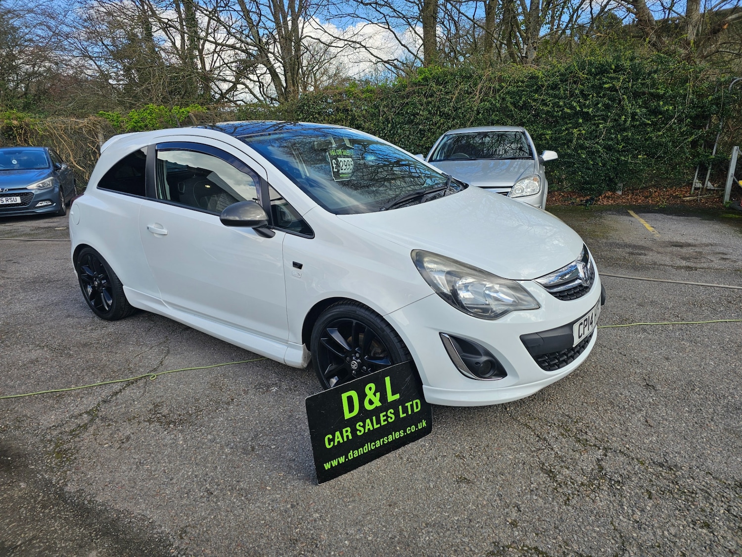 Used Vauxhall Corsa 2014 for sale - 77889264: Photo 2