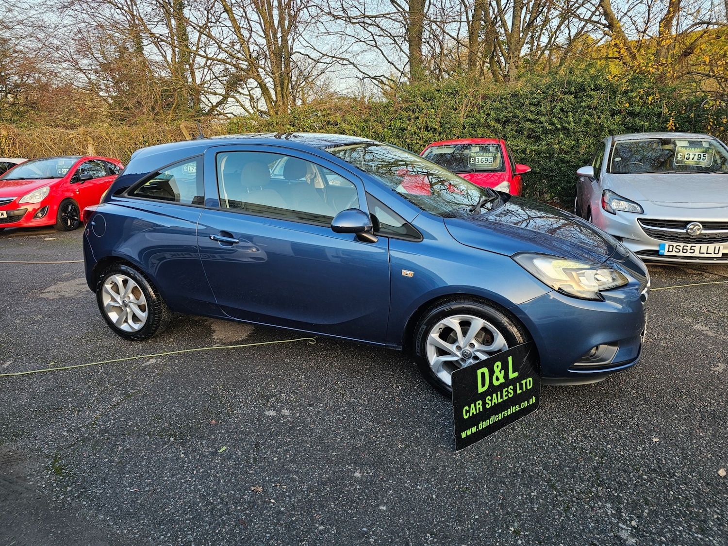 Used Vauxhall Corsa 2015 for sale - 76931732: Photo 3