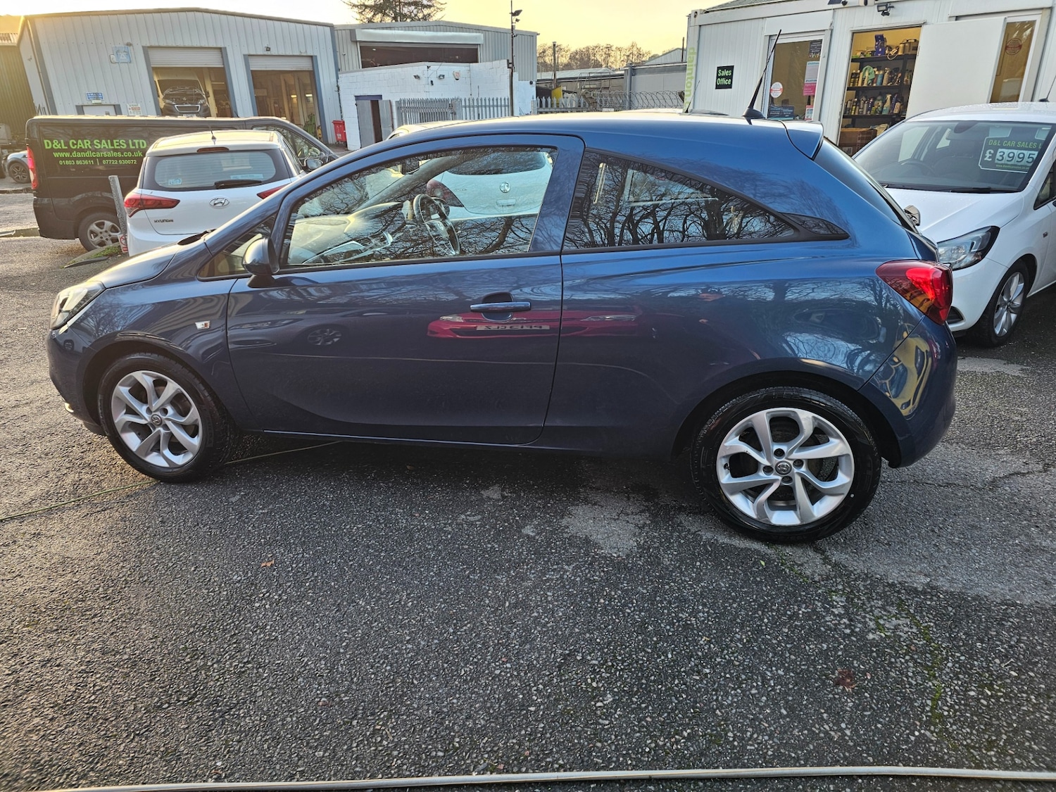 Used Vauxhall Corsa 2015 for sale - 76931732: Photo 8