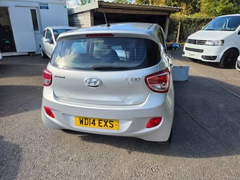 Used Hyundai i10 2014 for sale - 79653840: Photo