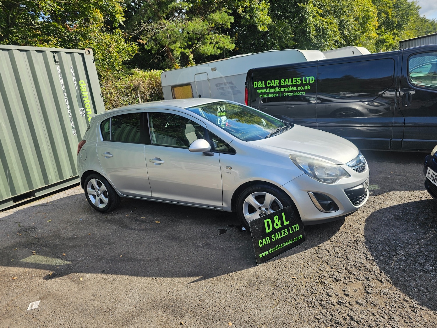 Used Vauxhall Corsa 2013 for sale - 76078060: Photo 2