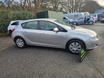 Used Vauxhall Astra 2010 for sale - 77261689: Photo