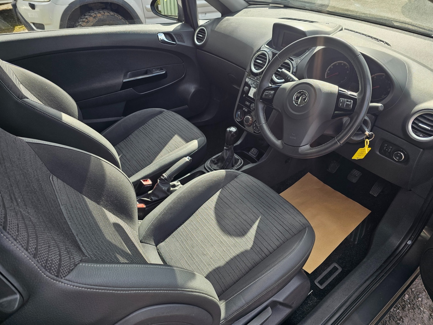 Used Vauxhall Corsa 2014 for sale - 78105649: Photo 9