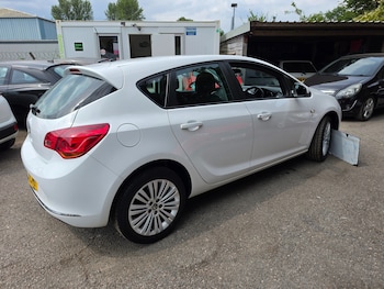 Used Vauxhall Astra 2013 for sale - 79308144: Photo