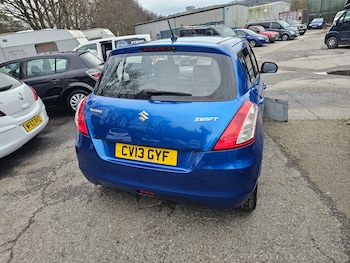 Used Suzuki Swift 2013 for sale - 77668200: Photo
