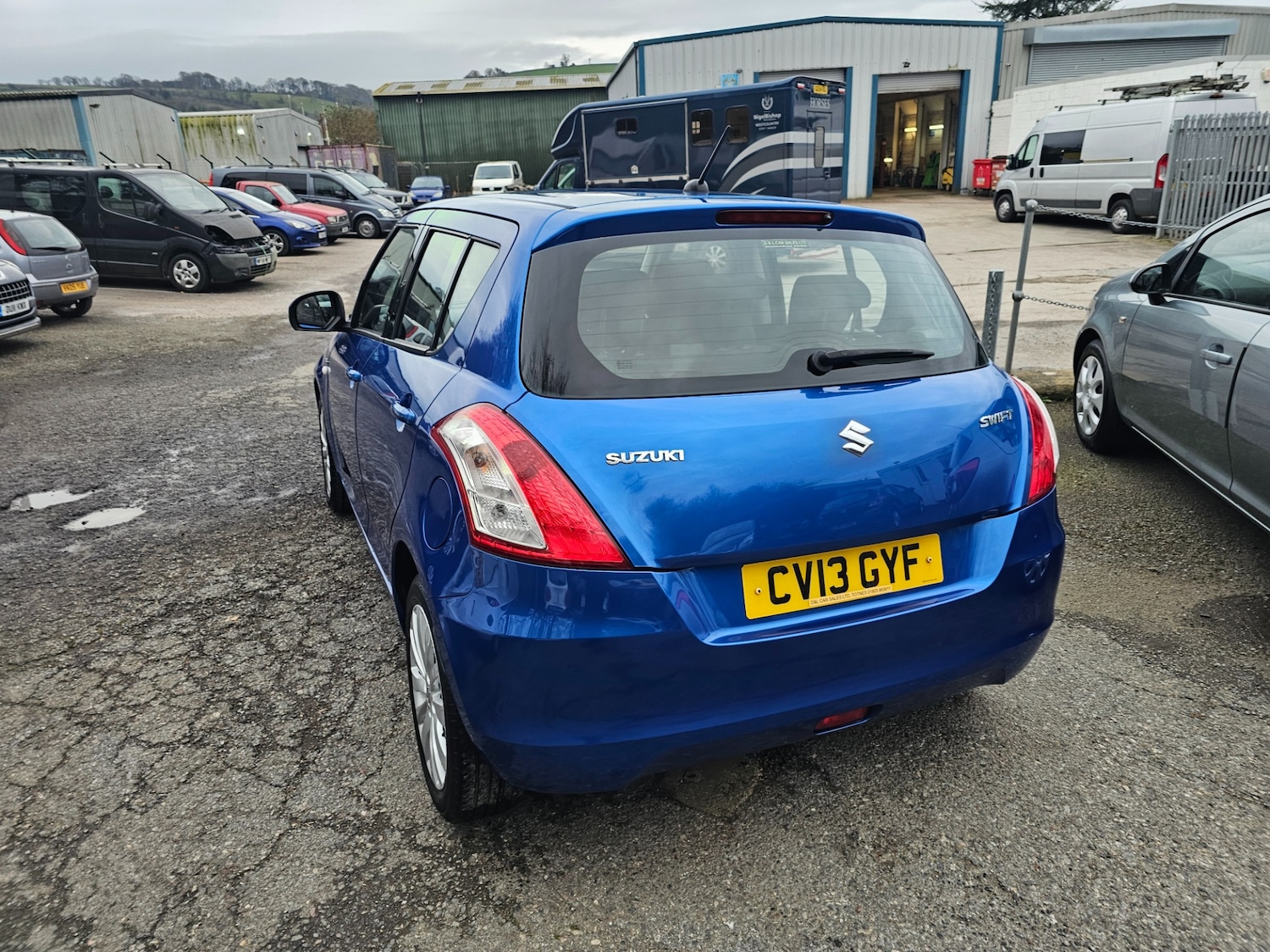 Used Suzuki Swift 2013 for sale - 77668200: Photo 5