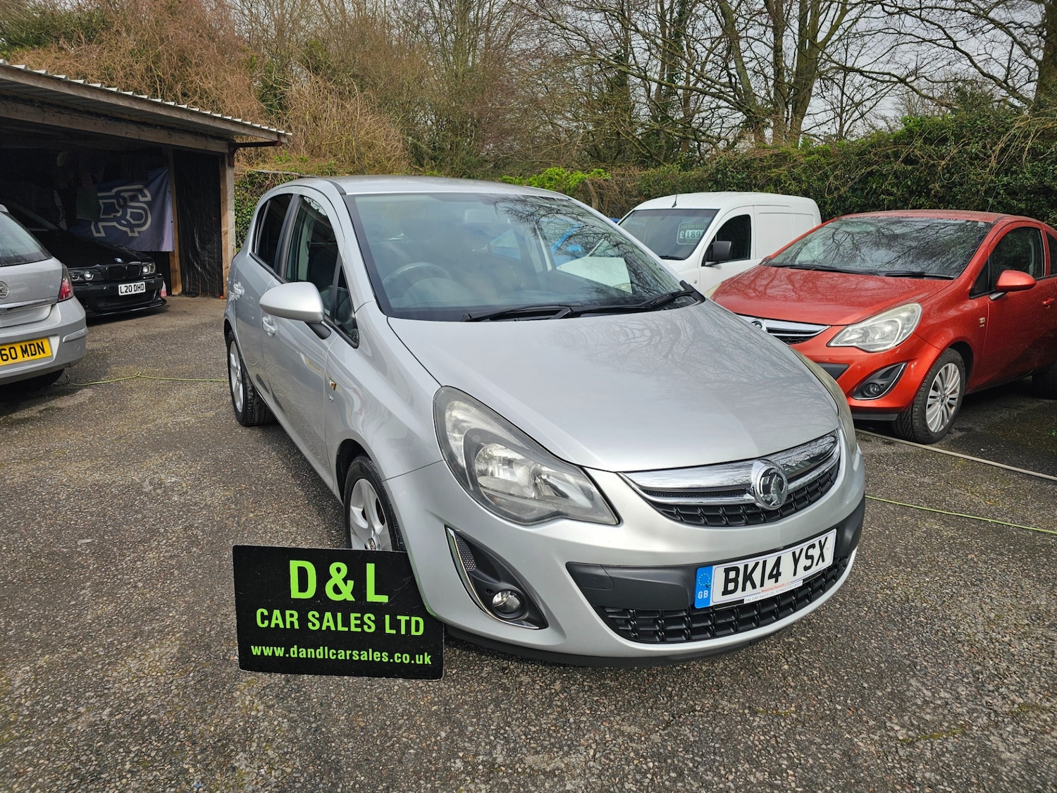 Used Vauxhall Corsa 2014 for sale - 77760563: Photo 2