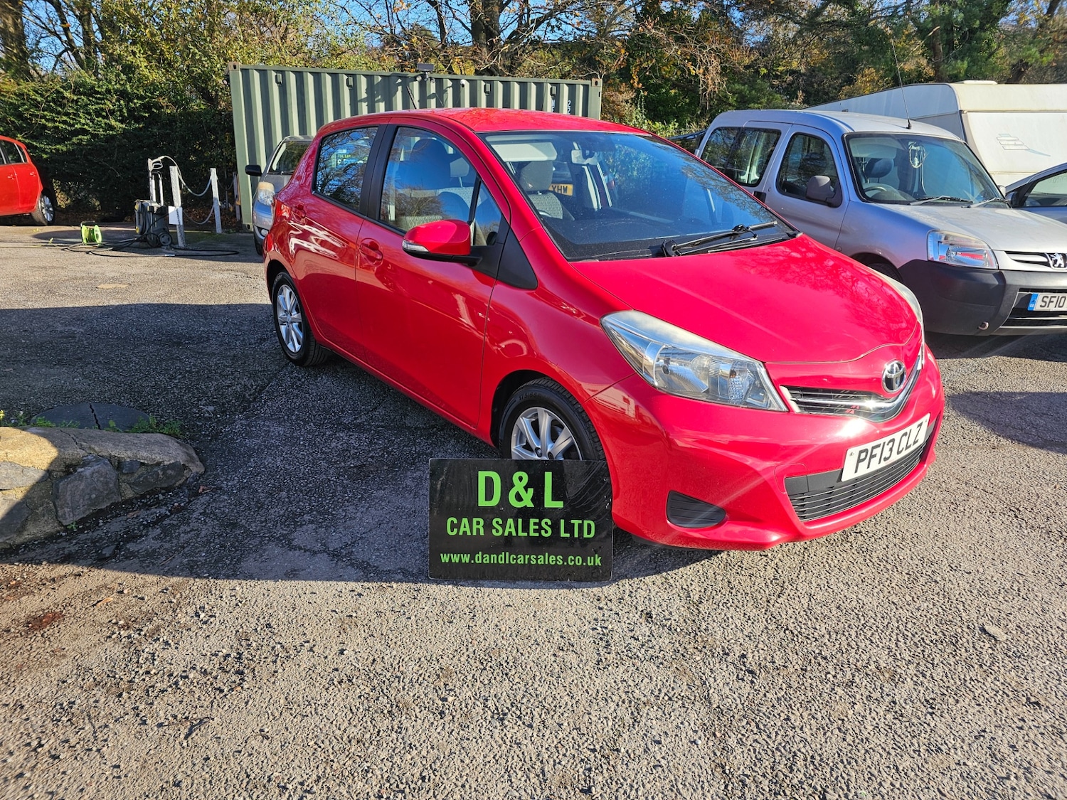 Used Toyota Yaris 2013 for sale - 76626581: Photo 1