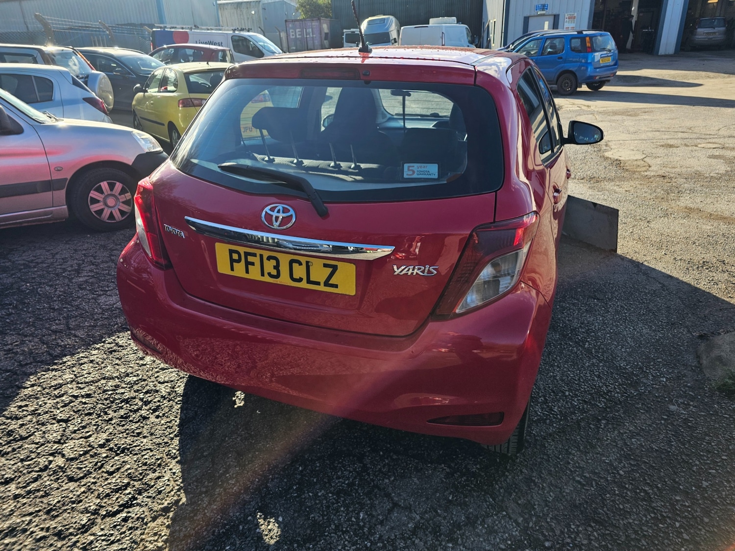 Used Toyota Yaris 2013 for sale - 76626581: Photo 5