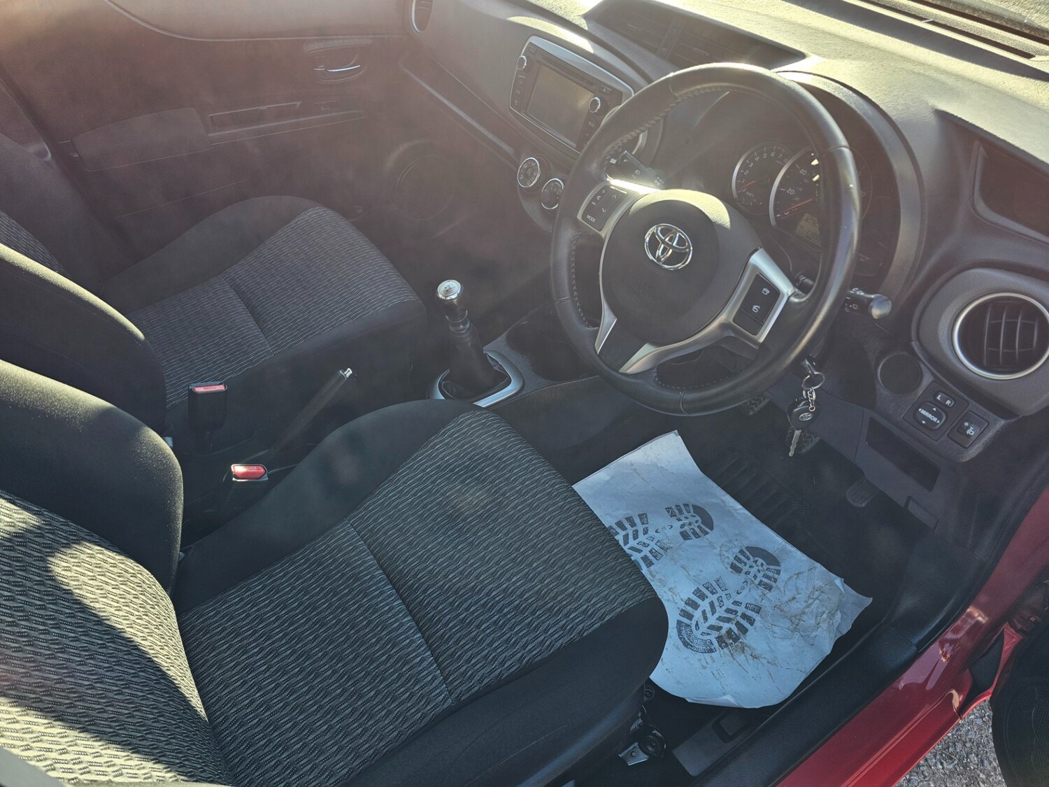 Used Toyota Yaris 2013 for sale - 76626581: Photo 9